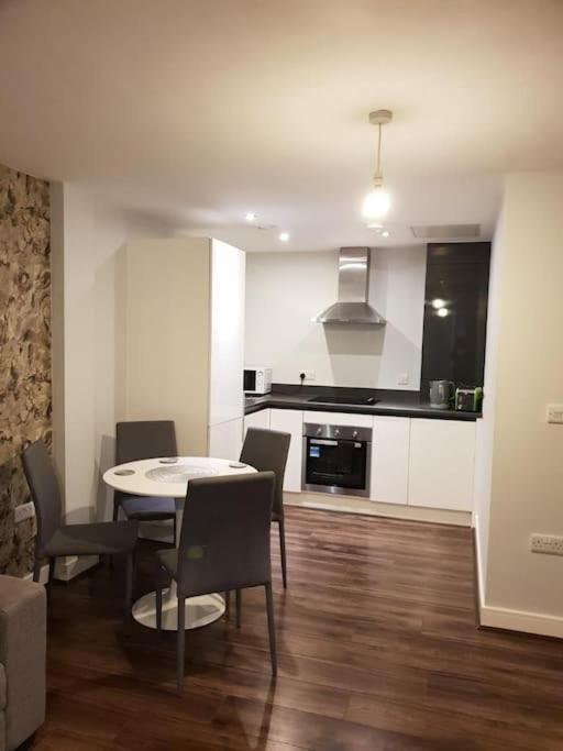 Luxury 9Ine Beautiful Bull Ring Apartment Free Parking バーミンガム エクステリア 写真