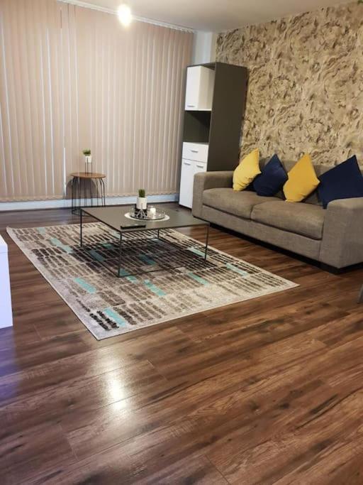 Luxury 9Ine Beautiful Bull Ring Apartment Free Parking バーミンガム エクステリア 写真