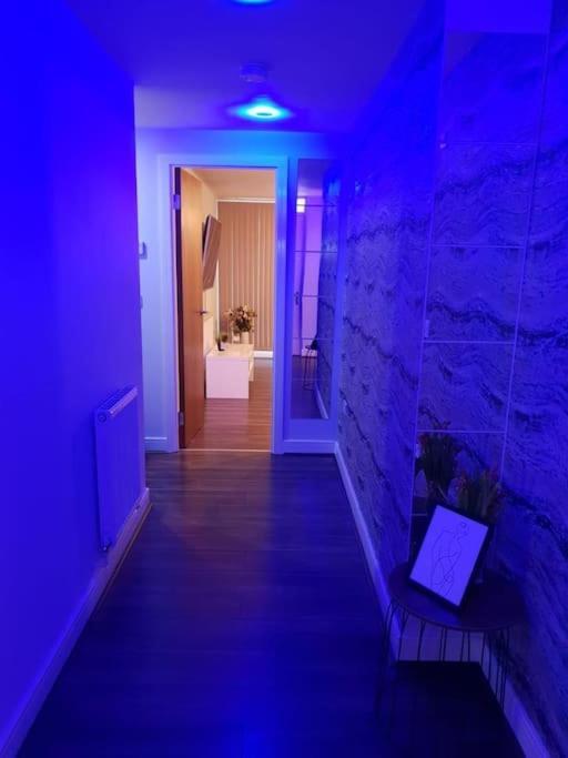 Luxury 9Ine Beautiful Bull Ring Apartment Free Parking バーミンガム エクステリア 写真